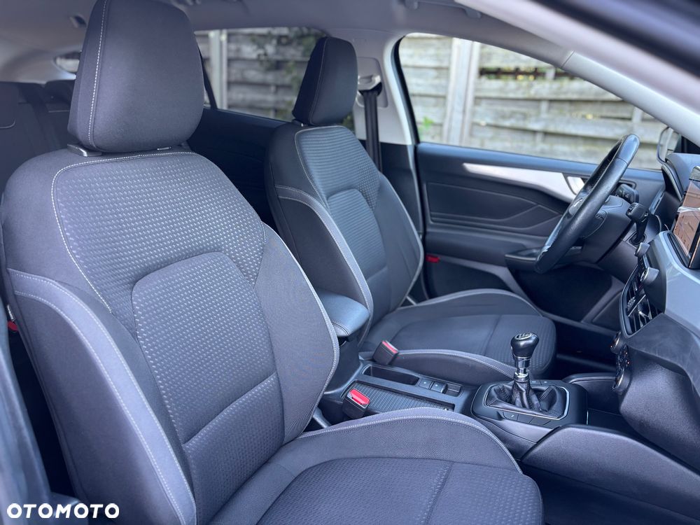 Ford Focus 1.0 EcoBoost Start-Stopp-System TITANIUM - 31