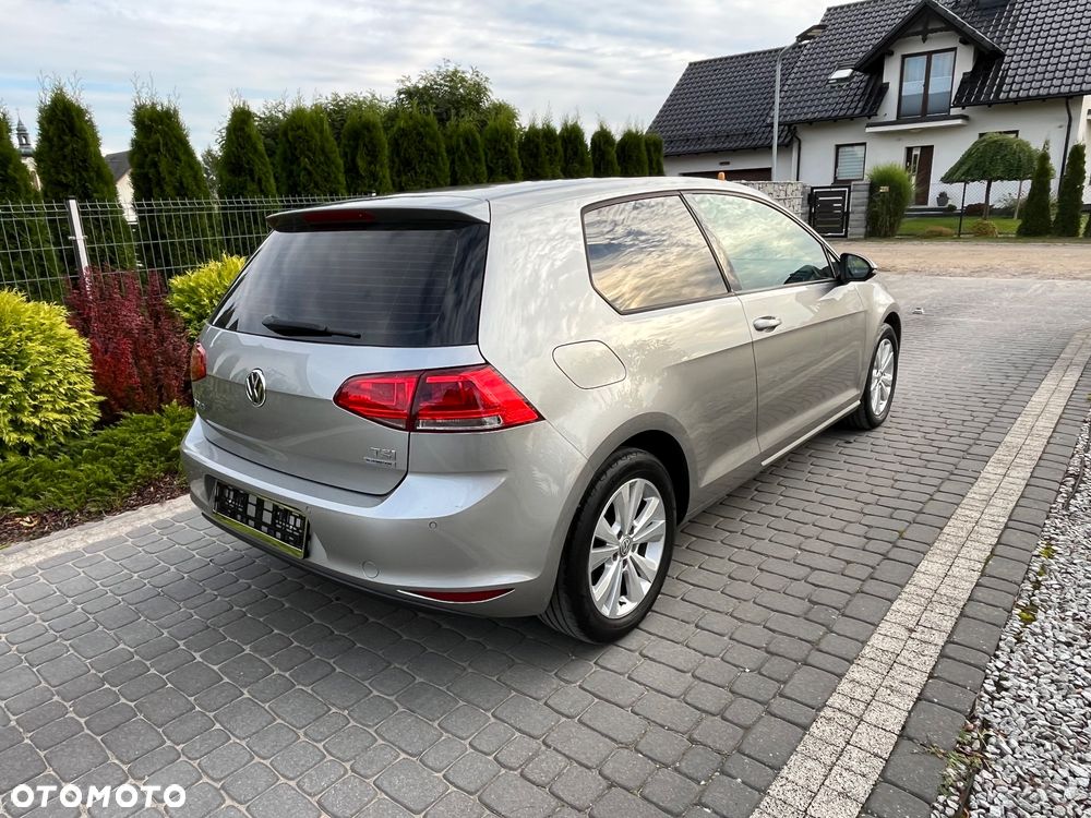 Volkswagen Golf - 4