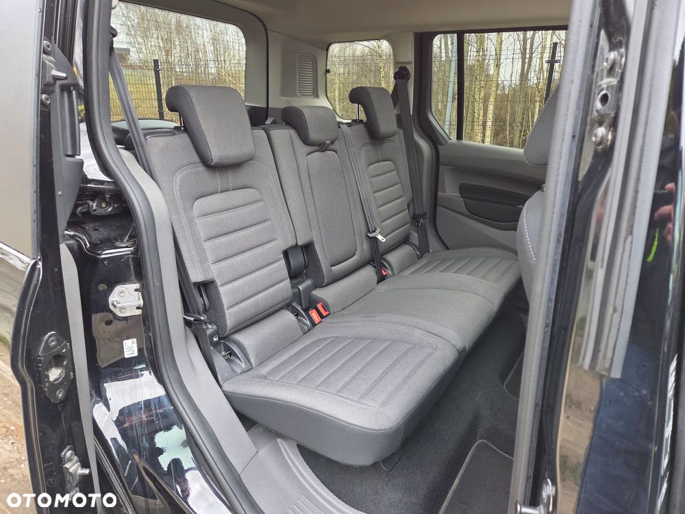 Ford Tourneo Connect 1.0 EcoBoost Start-Stop Titanium - 22