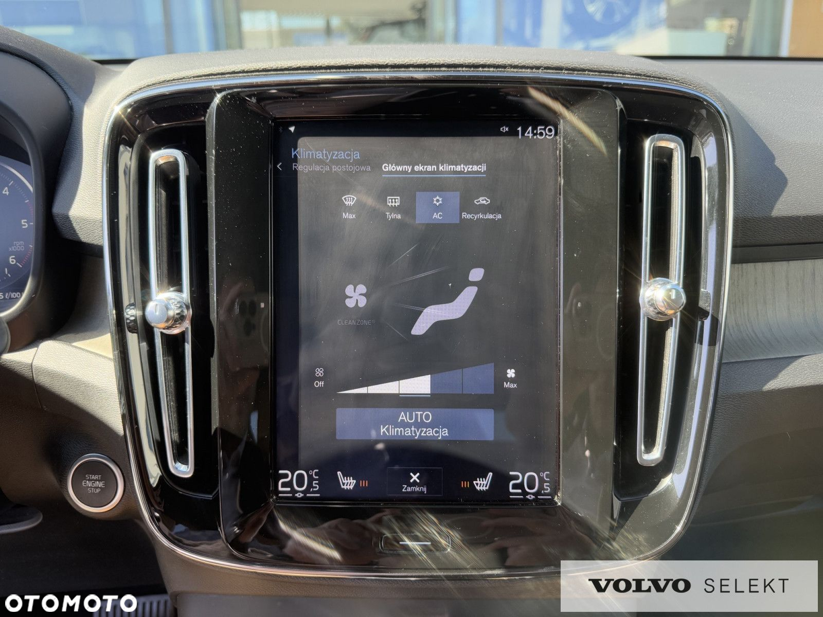 Volvo XC 40 - 23