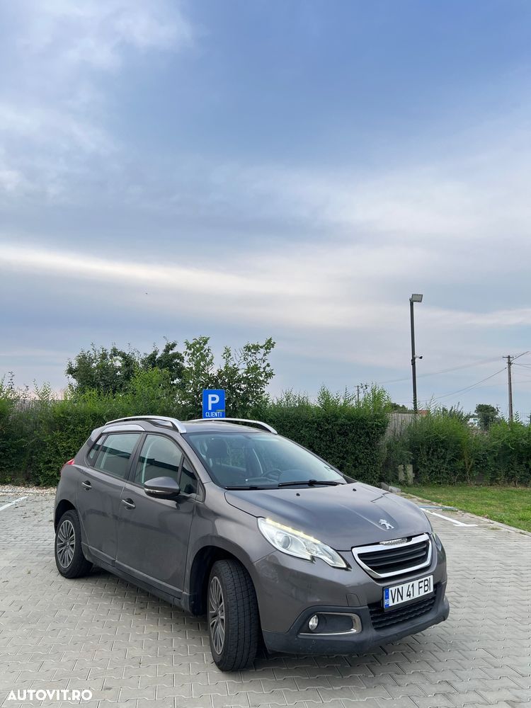 Peugeot 2008 1.2 VTi Active - 1
