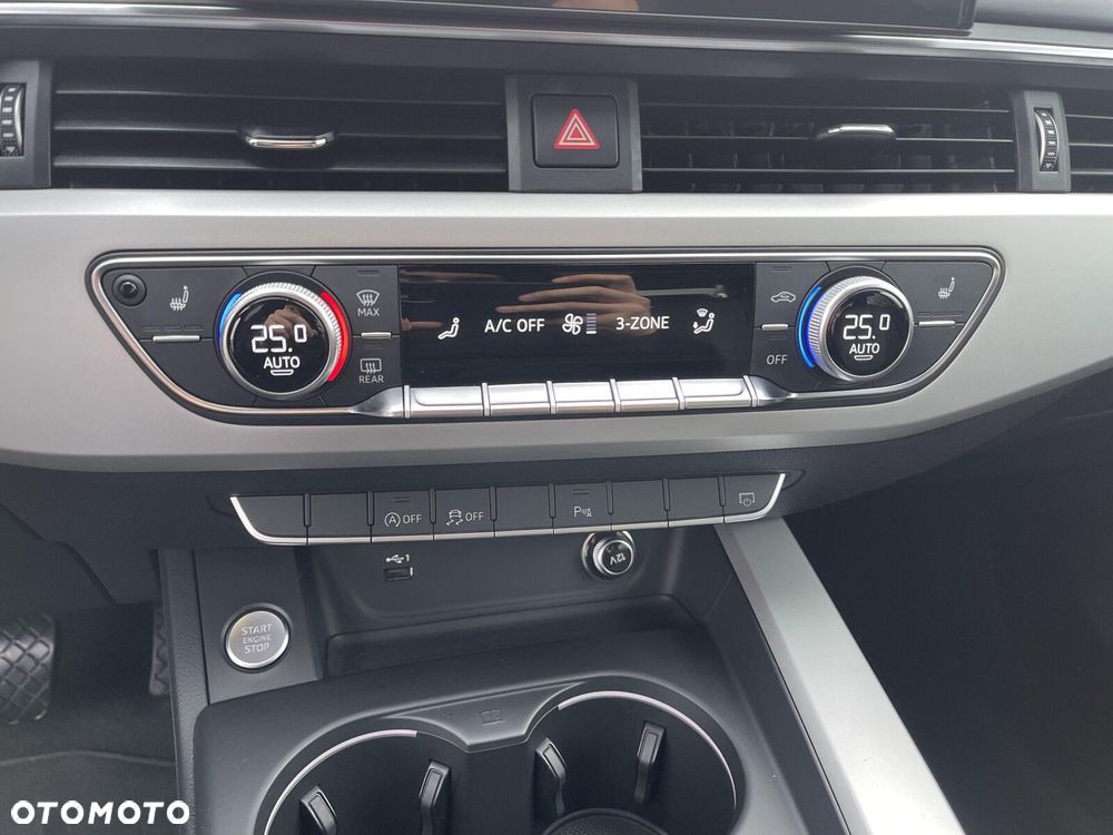 Audi A4 Limousine - 16