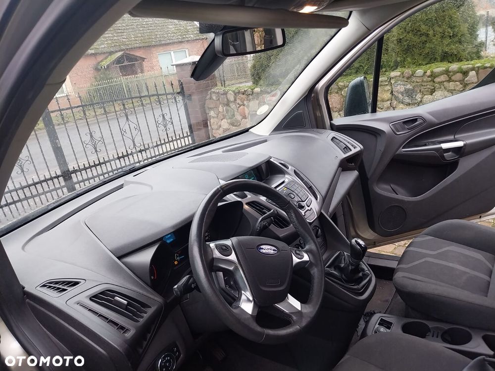 Ford Tourneo Connect - 13