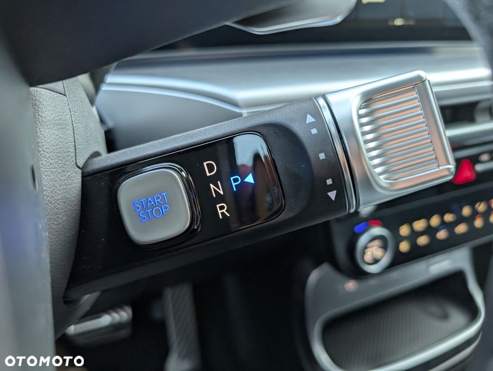 Hyundai IONIQ 9 - 25