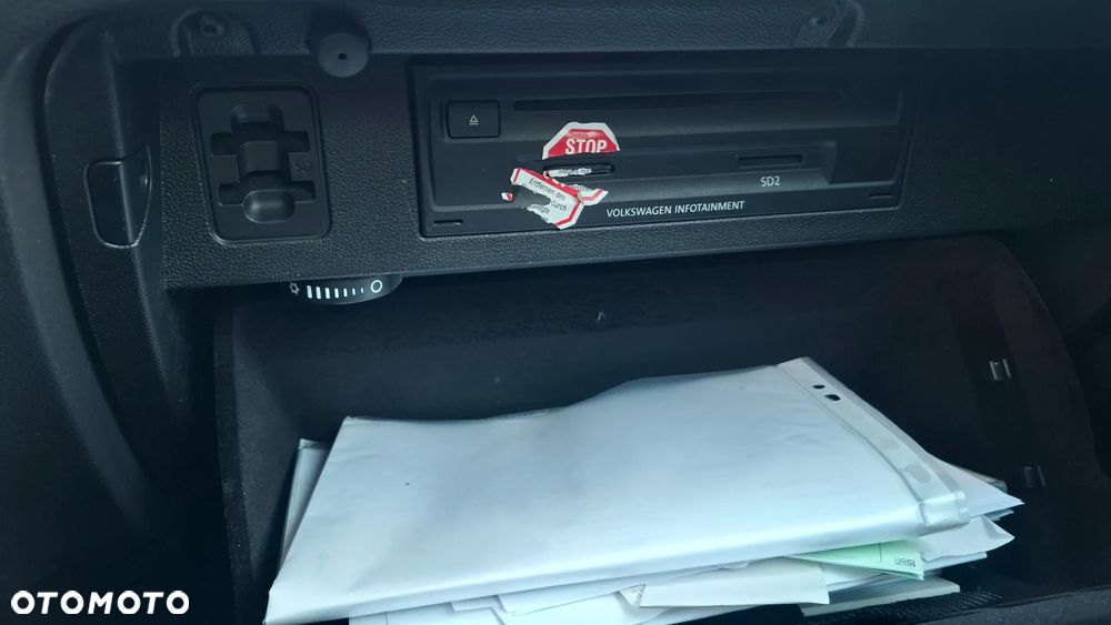 Volkswagen Passat - 29
