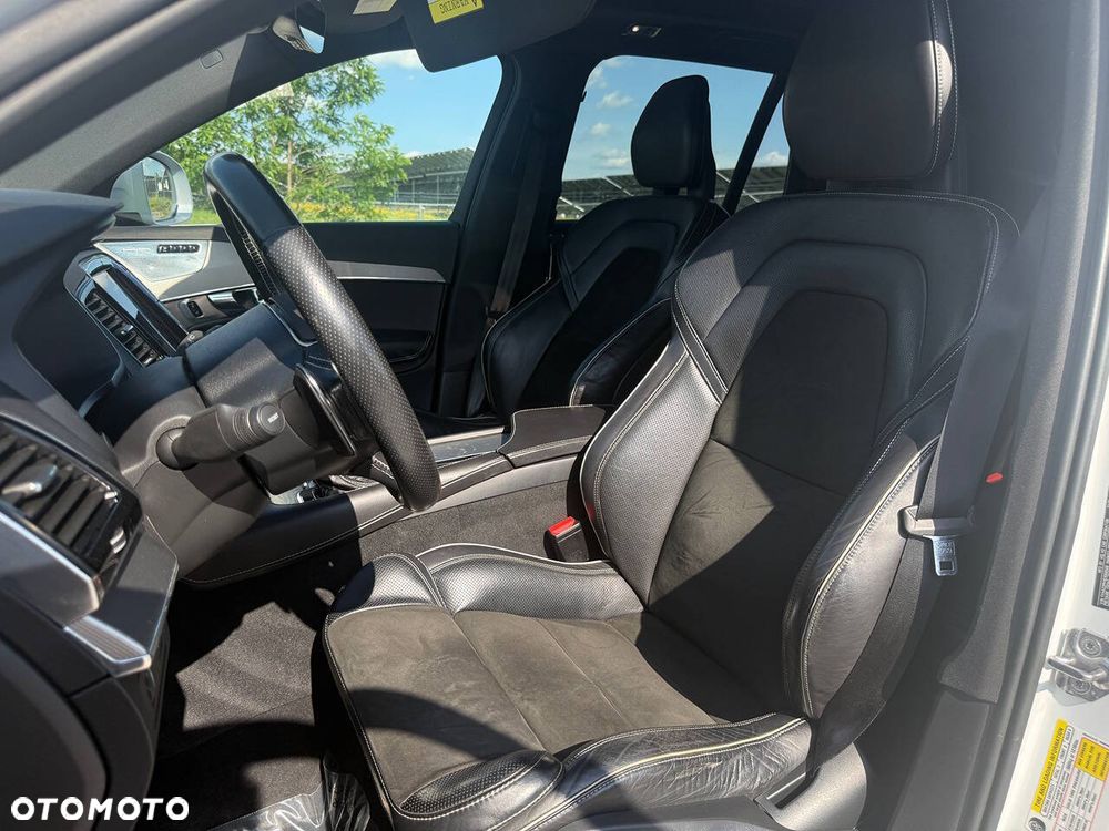 Volvo XC 90 - 21