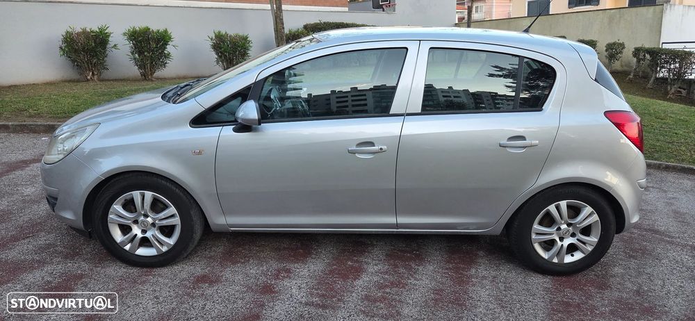 Opel Corsa 1.3 CDTi Enjoy - 3