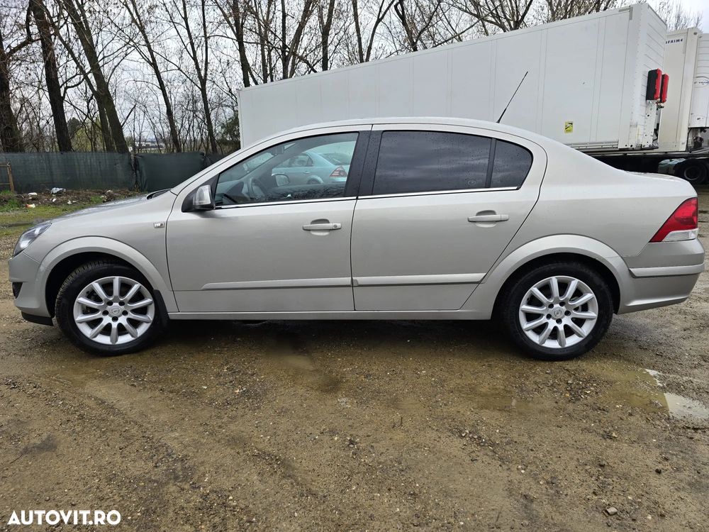 Opel Astra - 1