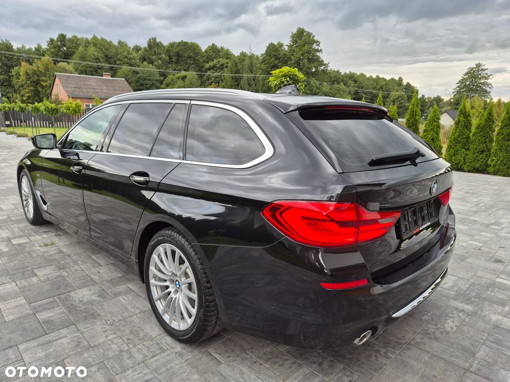 BMW Seria 5 520d Touring Luxury Line - 37