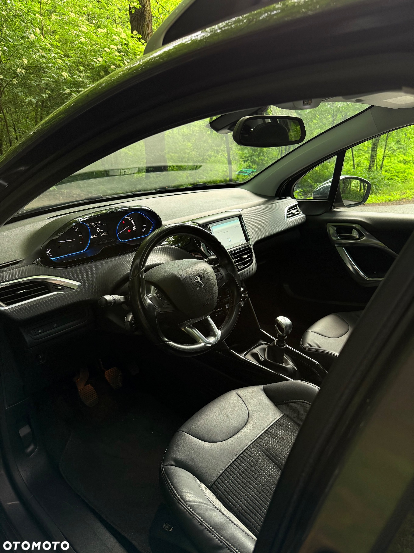 Peugeot 2008 1.2 PureTech Active Pack S&S - 8