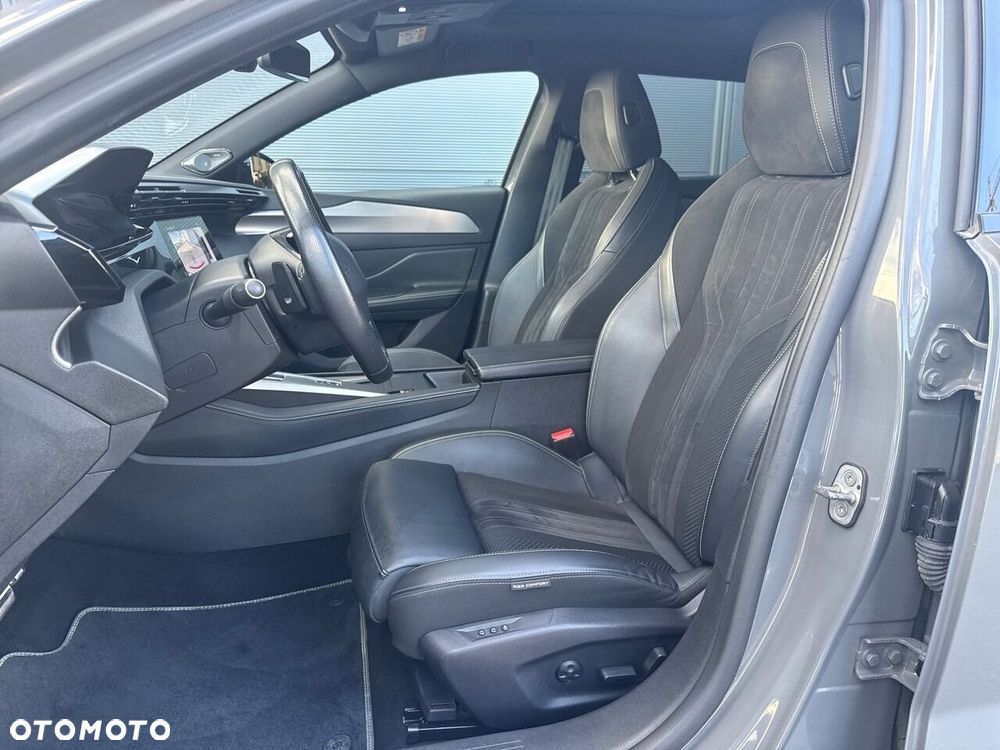 Peugeot 408 - 10