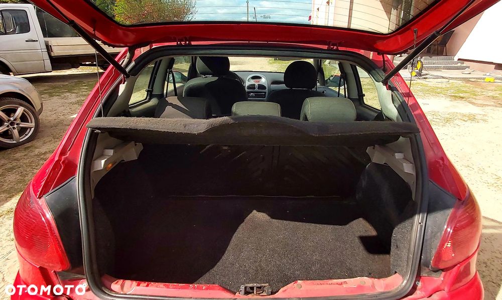 Peugeot 206 - 7