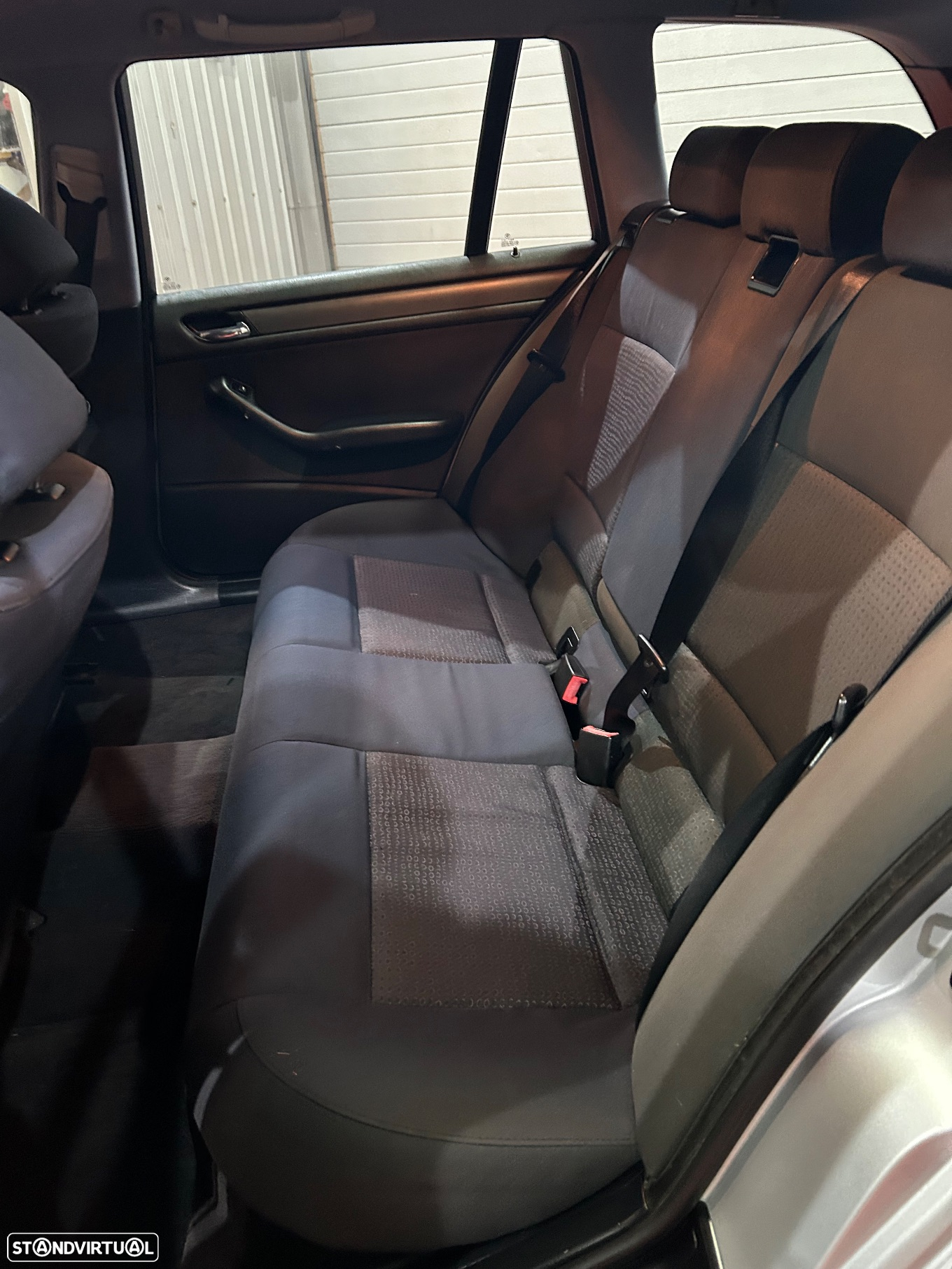 BMW 316 i Touring - 9