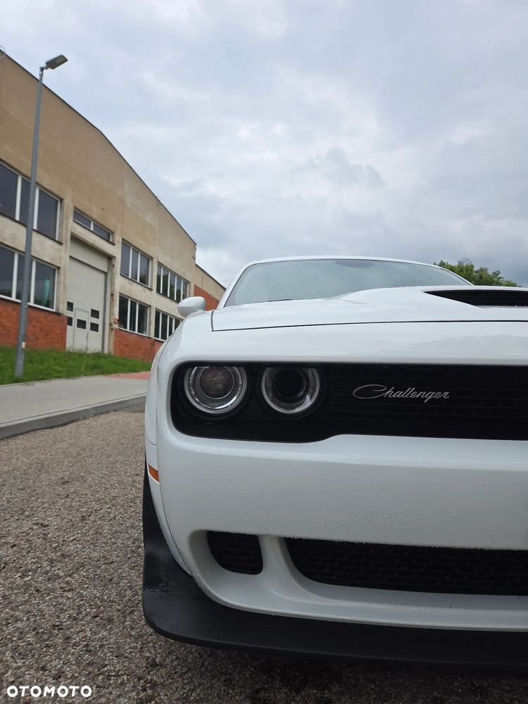 Dodge Challenger 6.4 Scat Pack Widebody - 12