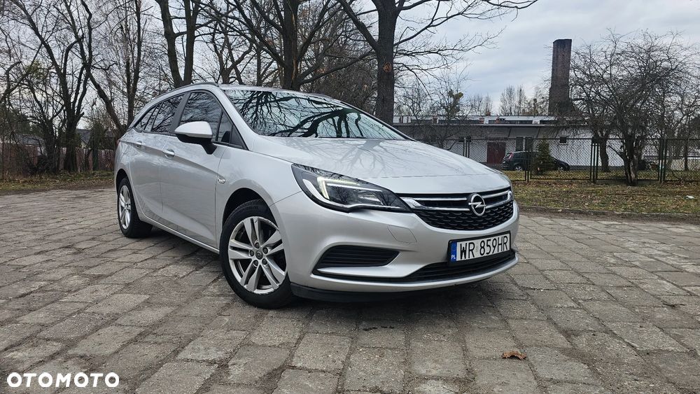 Opel Astra 1.6 CDTI Essentia - 20