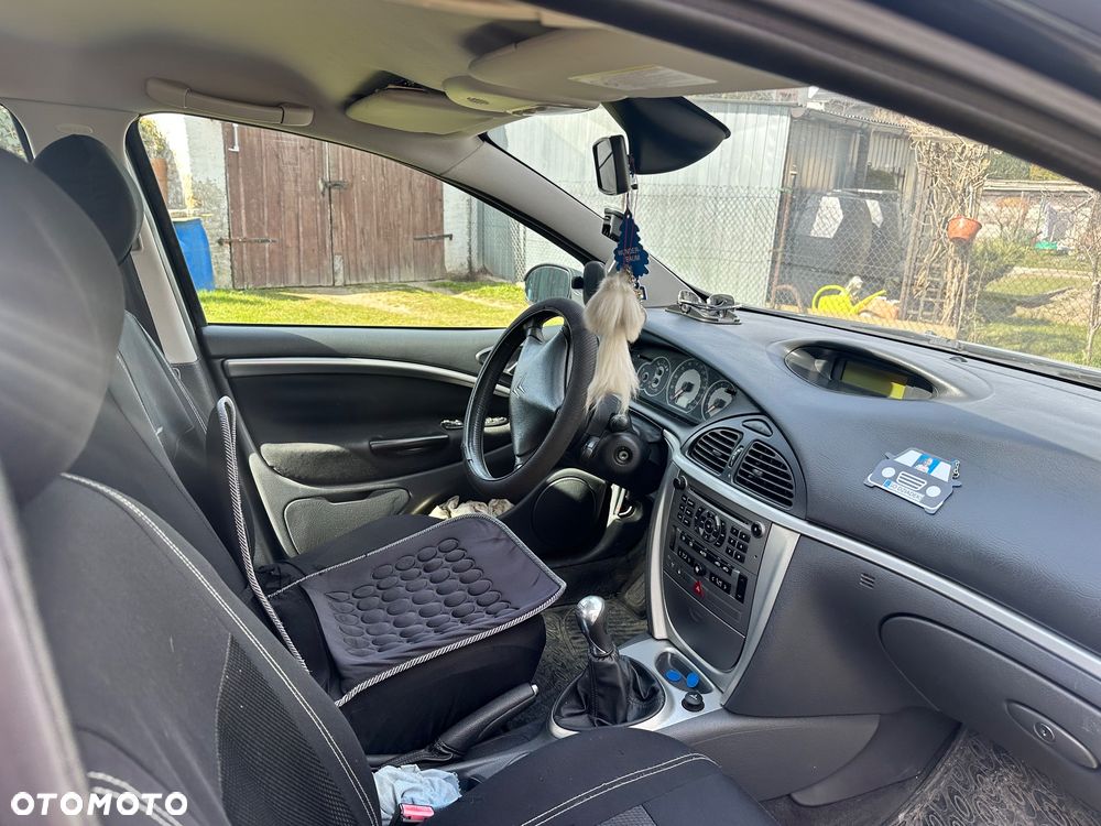 Citroën C5 1.8i 16V SX - 8