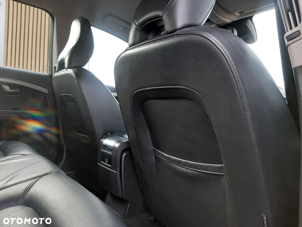 Volvo V70 D4 Geartronic Summum - 30