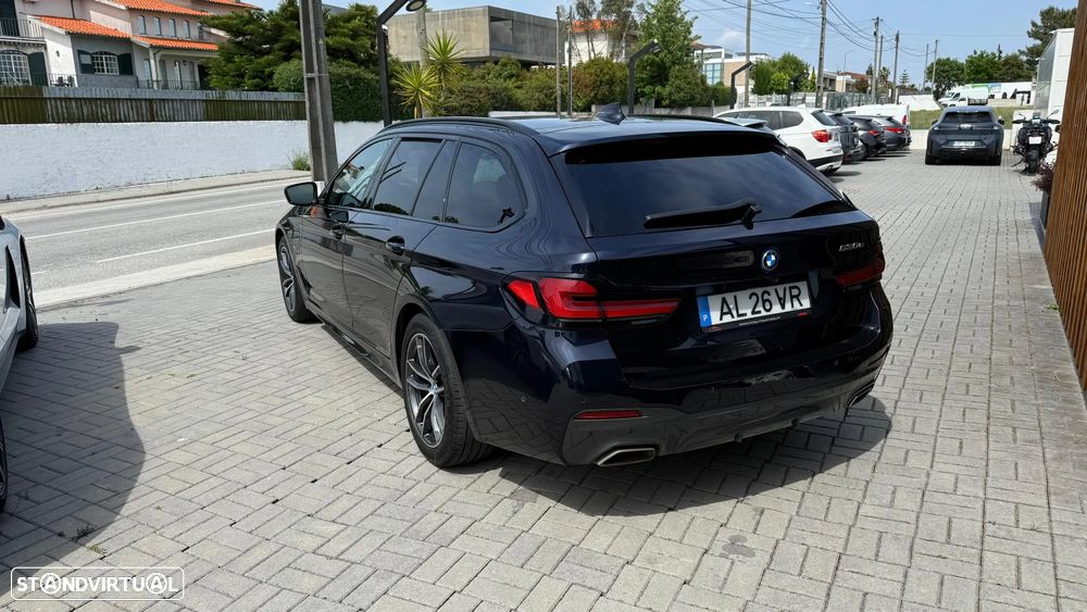 BMW 530 e Pack Desportivo M - 13
