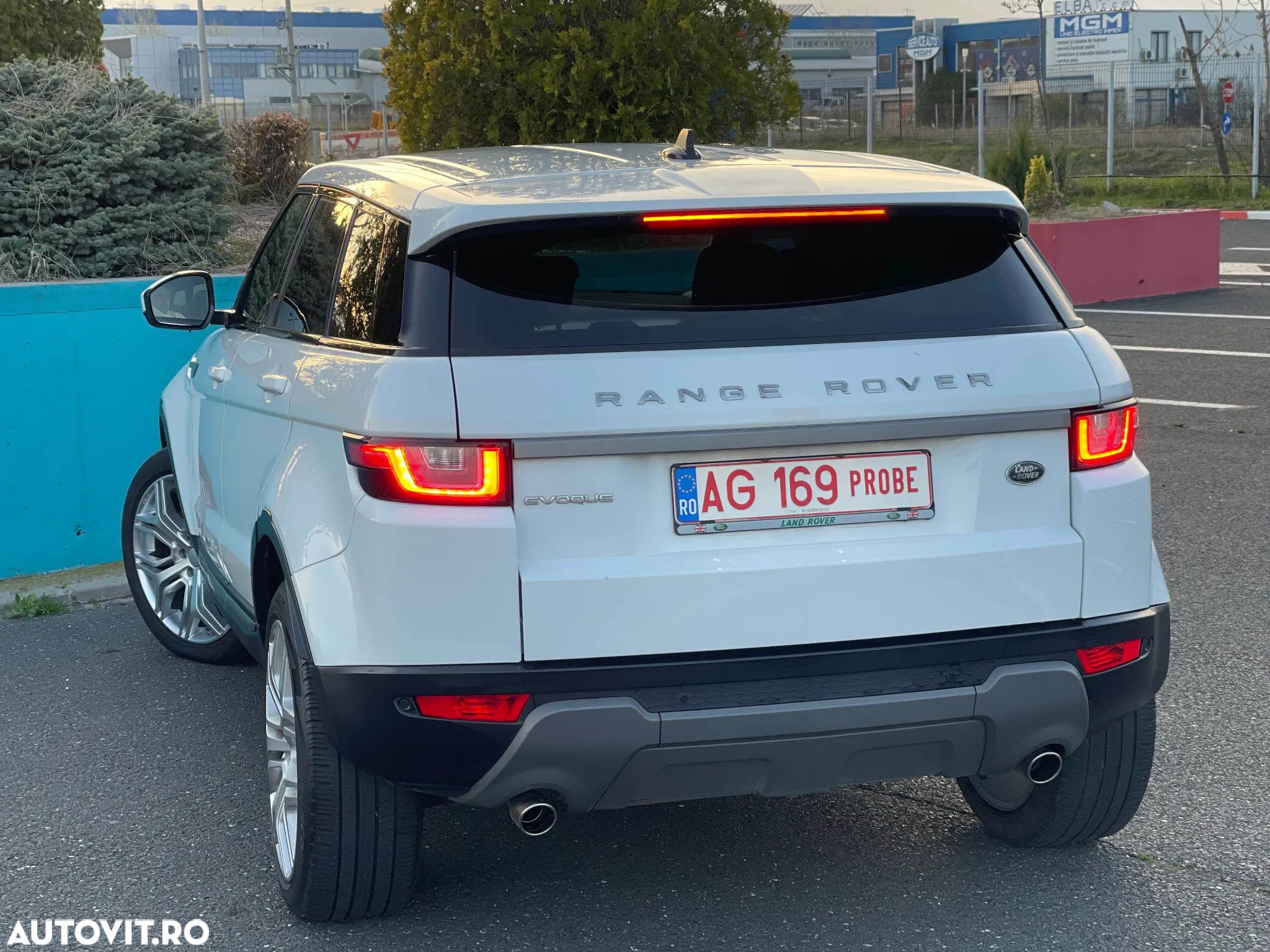 Land Rover Range Rover Evoque 2.0 D150 R-Dynamic SE - 5