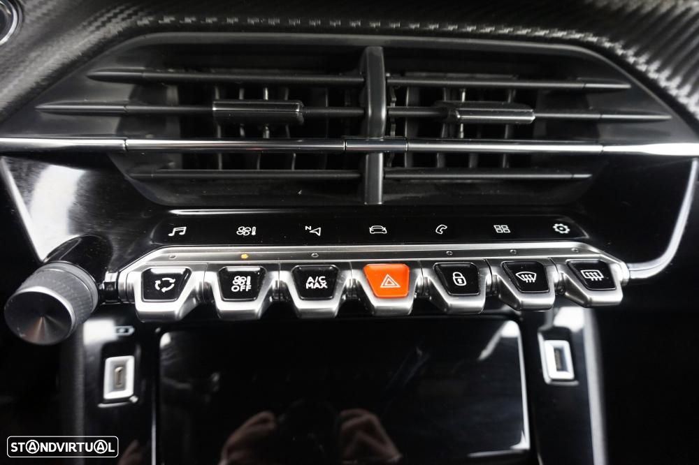 Peugeot 2008 1.2 PureTech GT Line - 23