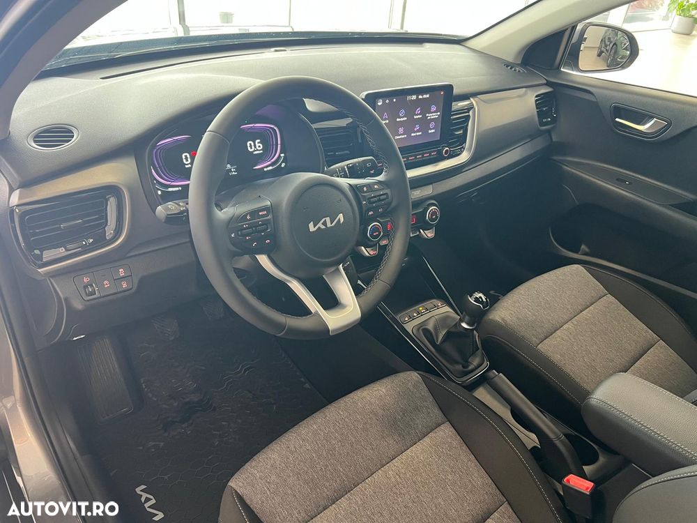 Kia Stonic 1.2 MPI 5MT Urban - 12