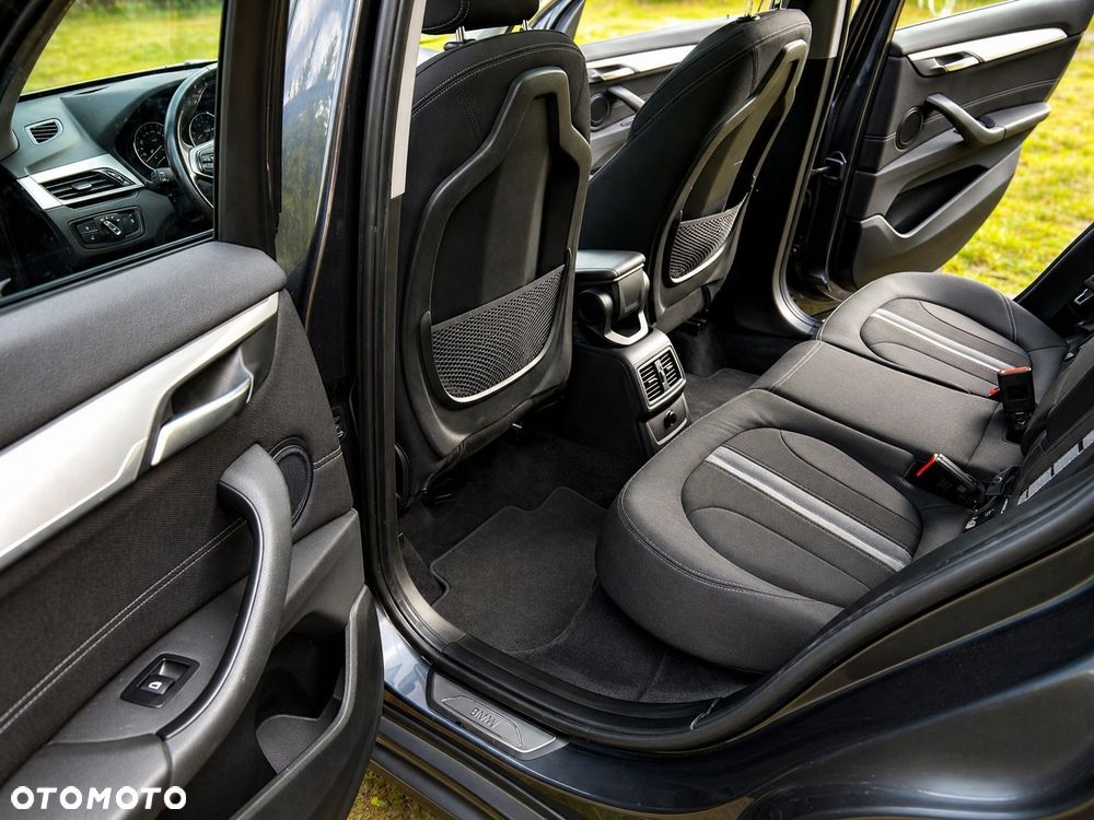 BMW X1 xDrive20d Sport Line sport - 9