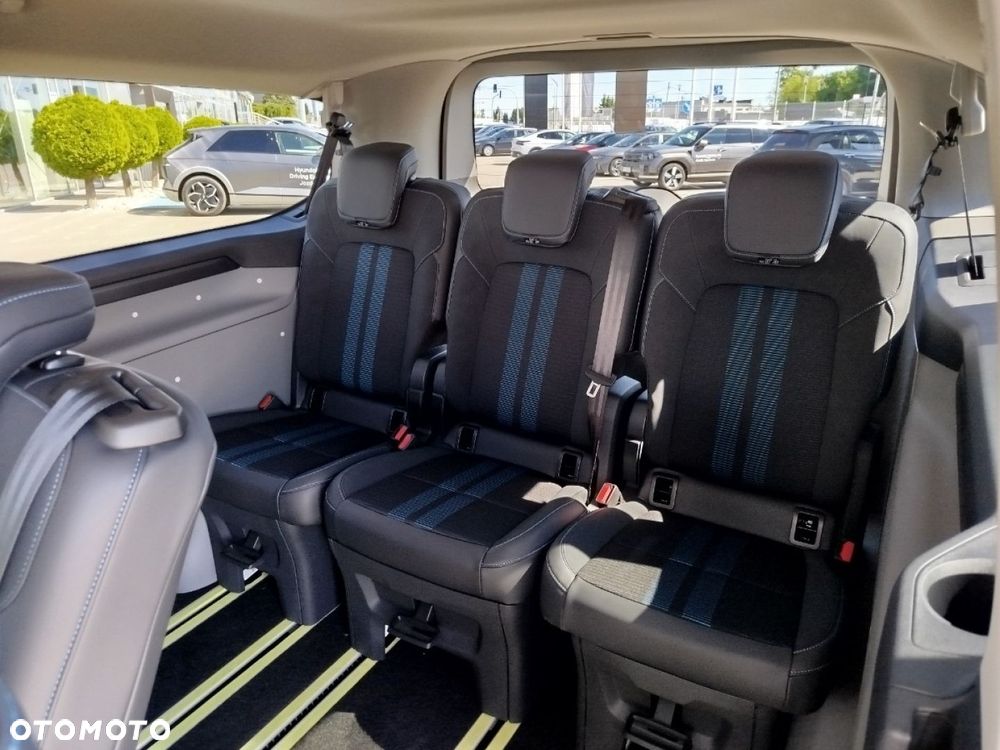 Ford Tourneo Custom - 14