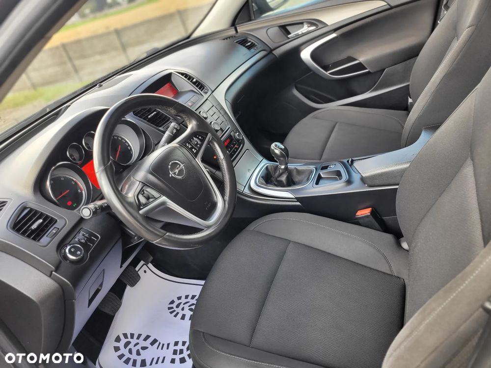 Opel Insignia - 14