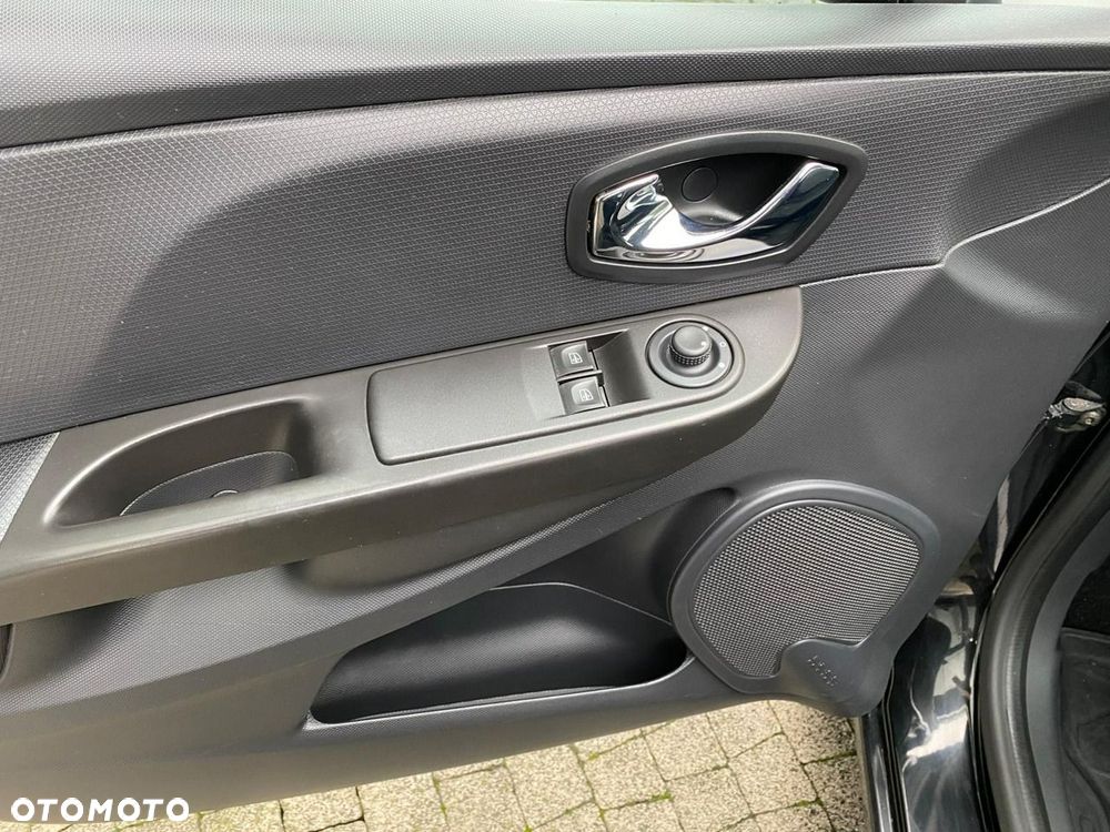 Renault Clio - 18