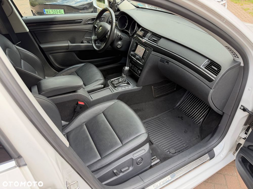 Skoda Superb 2.0 TSI L&K DSG - 18