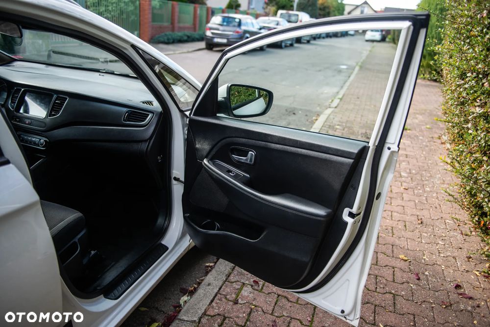 Kia Carens 1.6 GDI Business Line 7os EU6 - 25