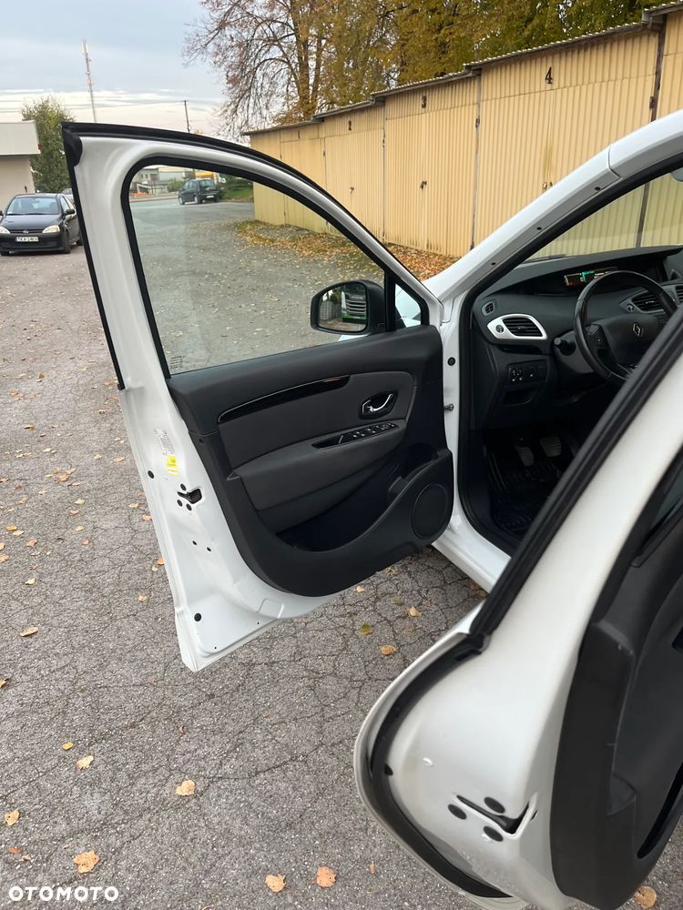 Renault Scenic 1.6 16V 110 LIMITED - 15