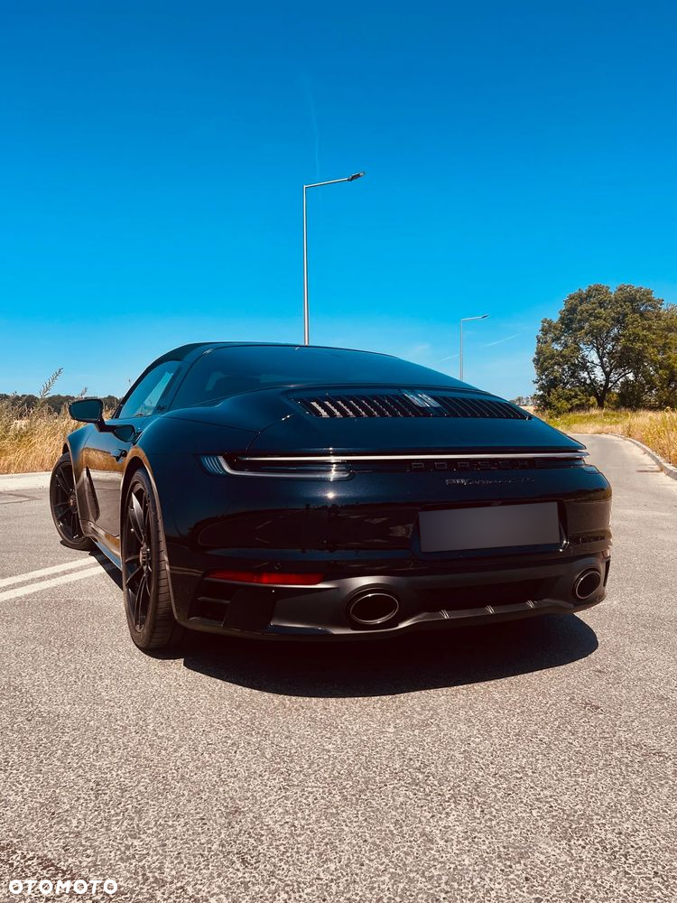 Porsche 911 Targa 4 GTS - 2