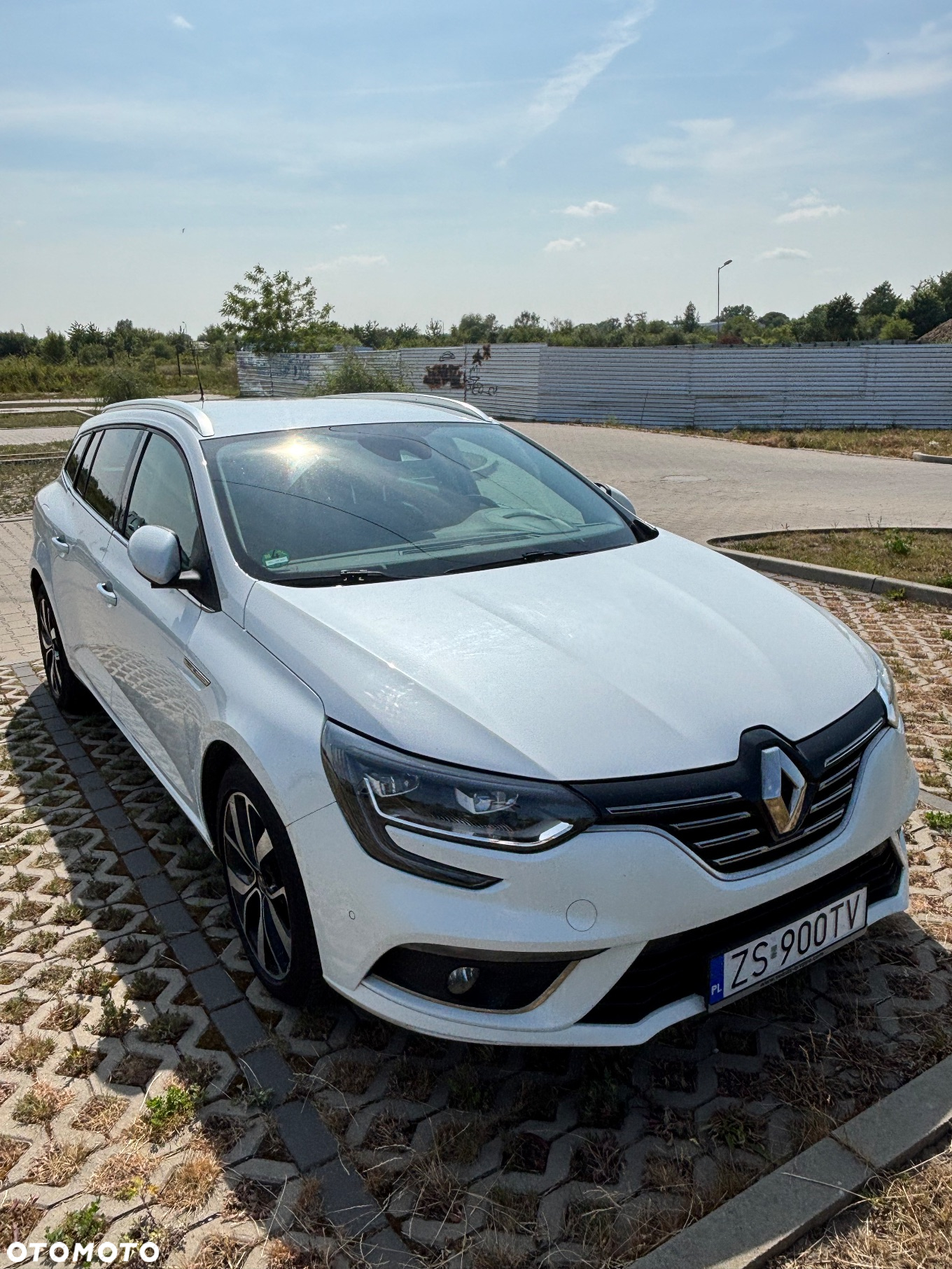 Renault Megane BLUE dCi 150 EDC BOSE EDITION - 5