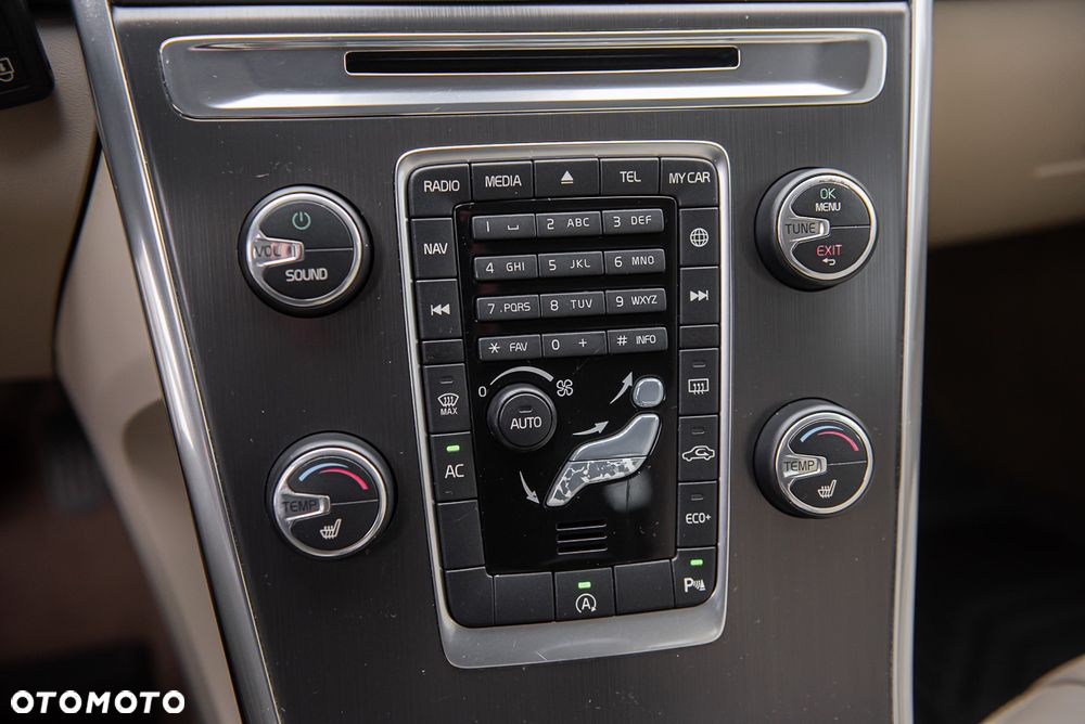 Volvo XC 60 D4 Geartronic Summum - 22