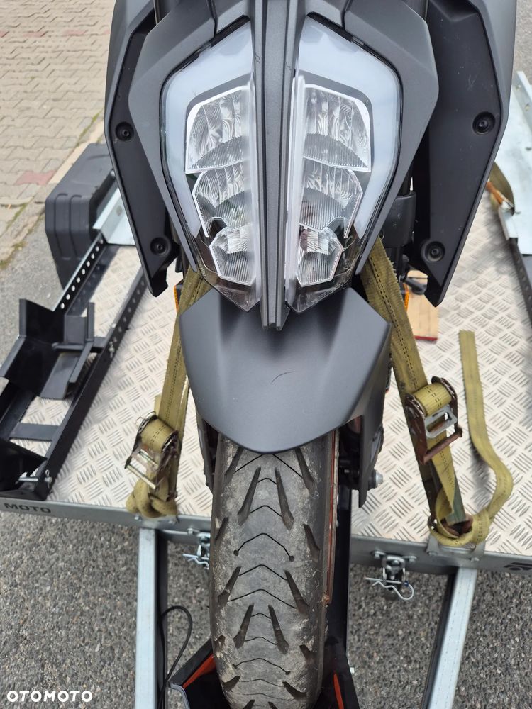 KTM Duke 125 - 9