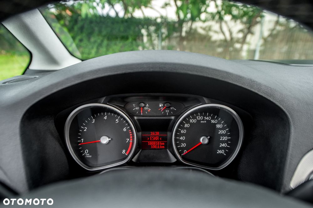 Ford Galaxy 2.0 FF Ghia - 20