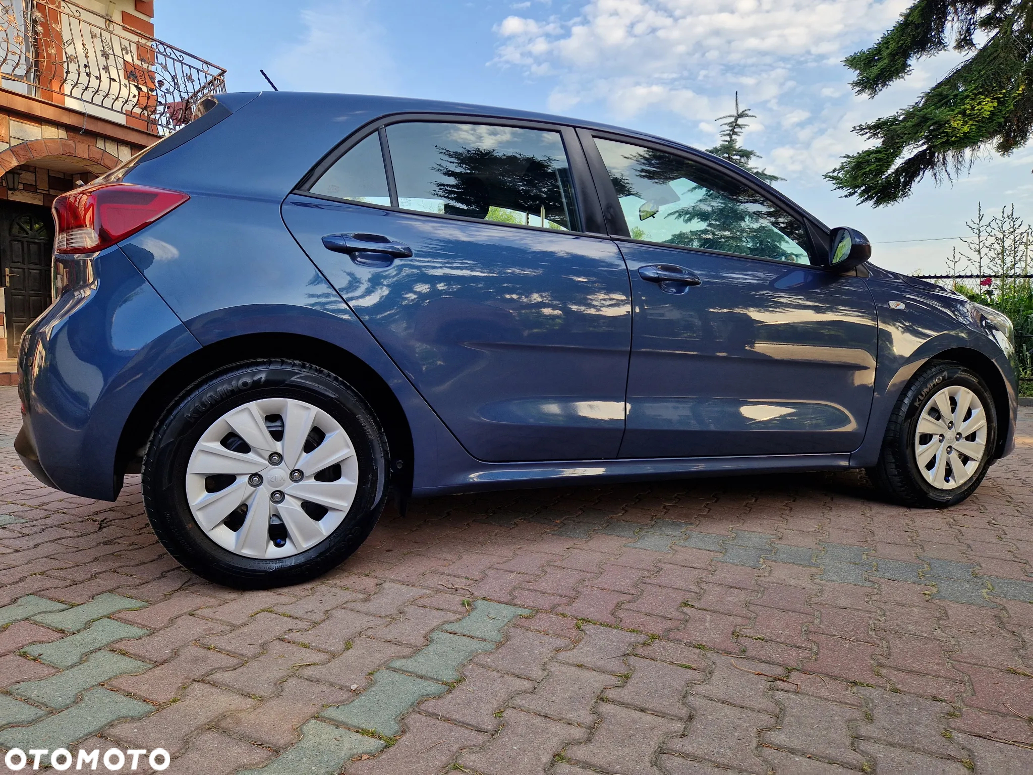 Kia Rio 1.2 L - 9