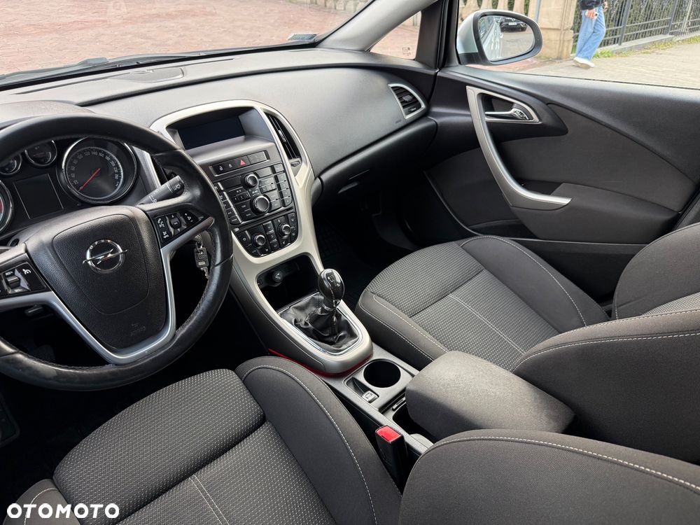 Opel Astra 1.4 T Cosmo - 26