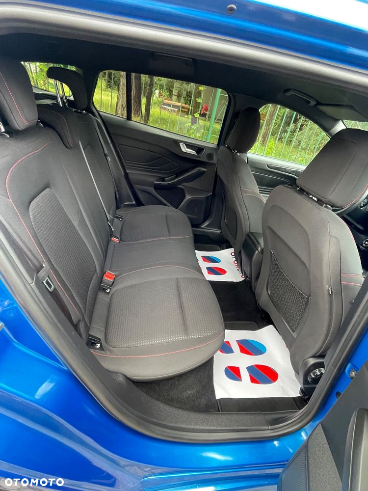 Ford Focus 1.5 EcoBlue Start-Stopp-System ST-LINE - 23