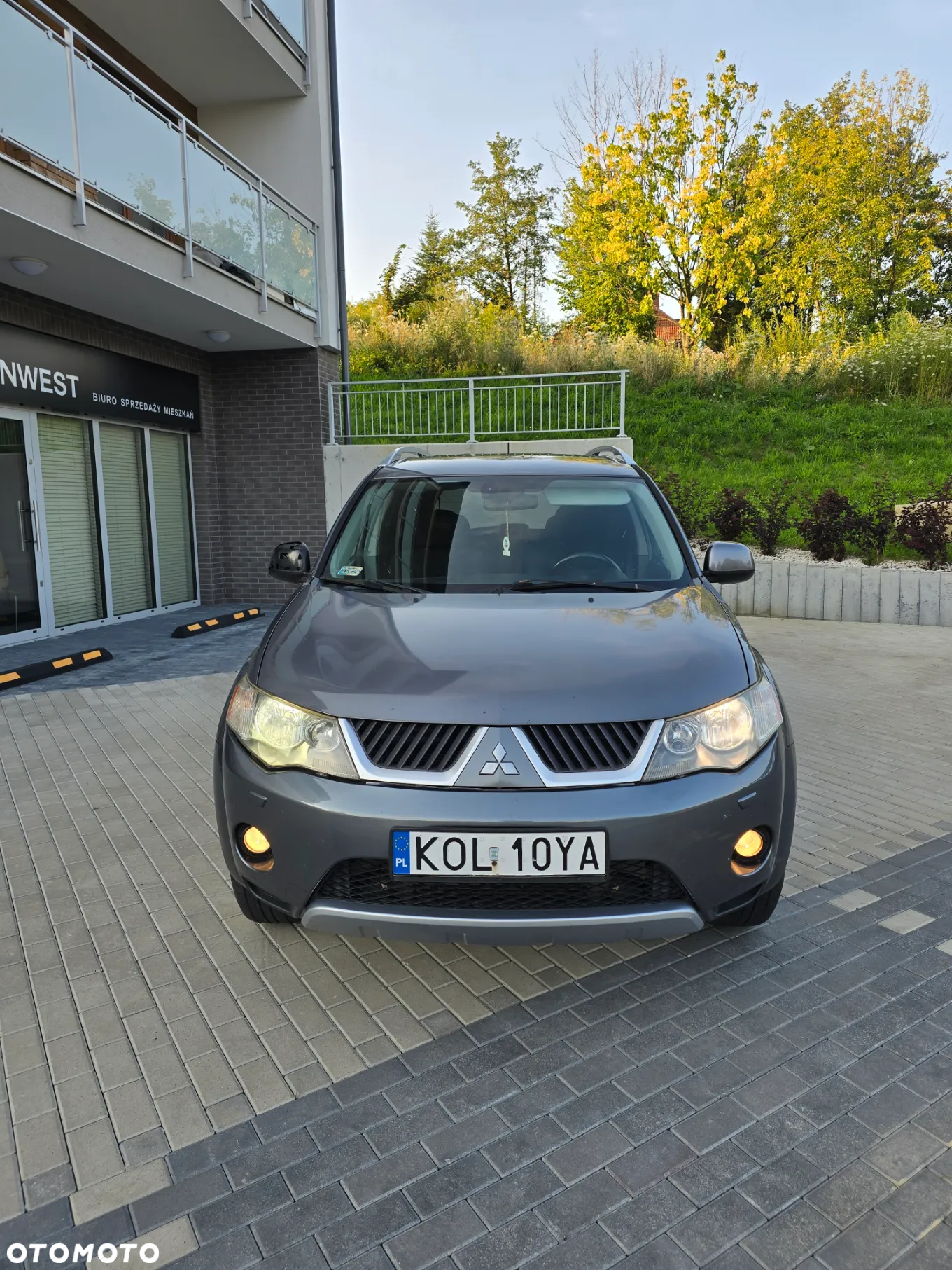 Mitsubishi Outlander - 9