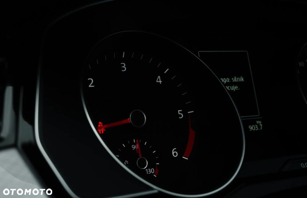 Volkswagen Passat Variant 2.0 TDI Business DSG - 28