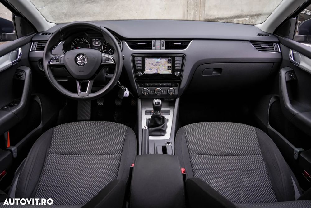 Skoda Octavia Combi 1.6 TDI GreenLine - 6