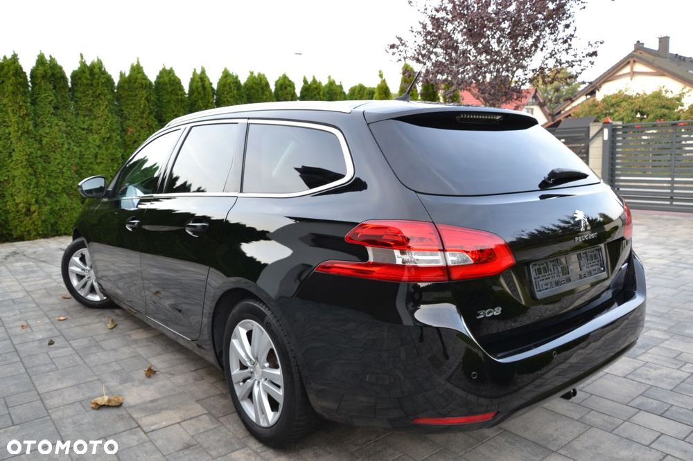 Peugeot 308 2016