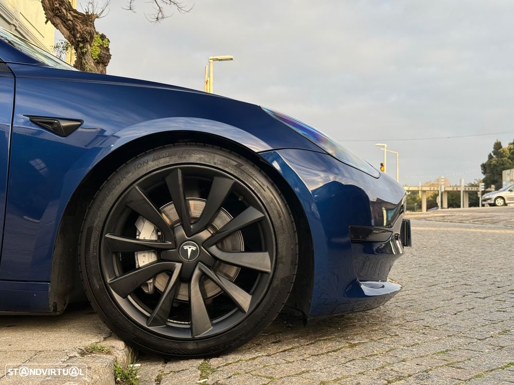 Tesla Model 3 - 11