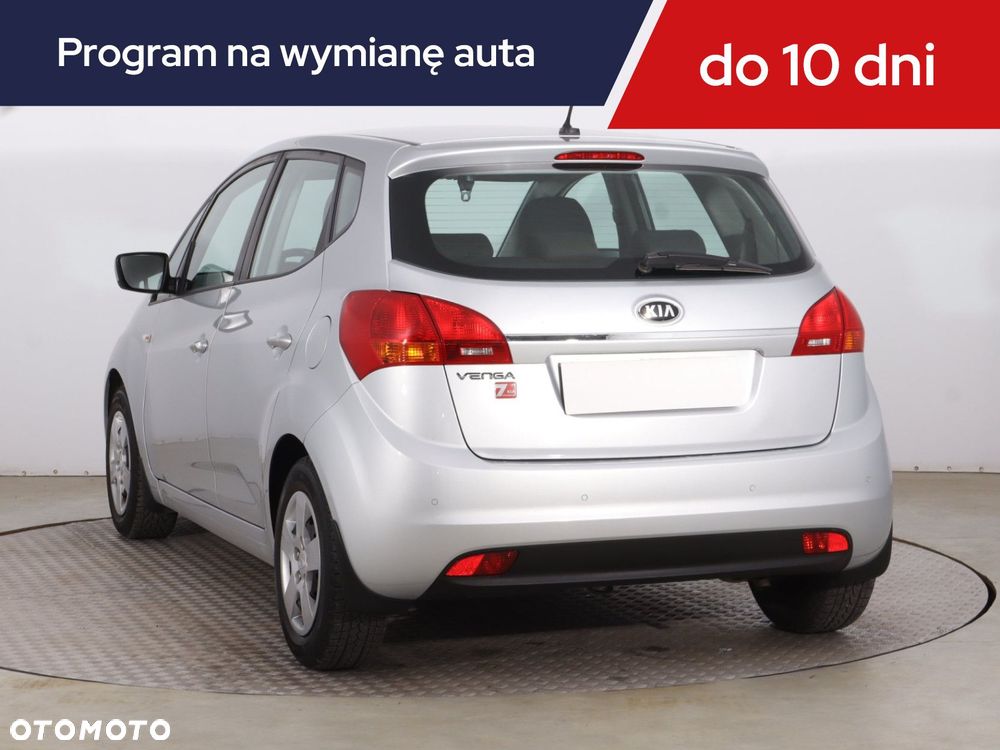 Kia Venga - 6