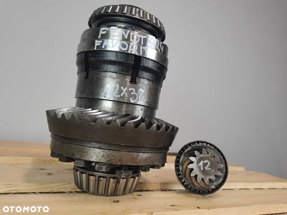 Fendt 824 Turboshift {Dyferencjał 12X38} - 10
