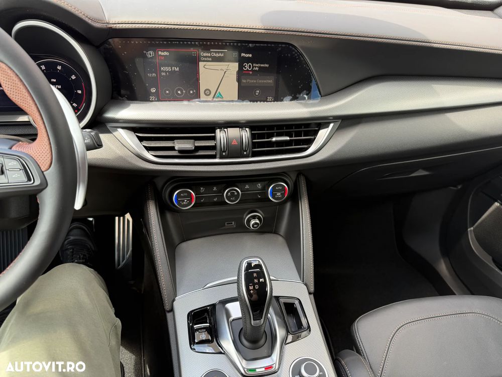 Alfa Romeo Stelvio 2.0 Turbo AWD AT8 Intensa - 21