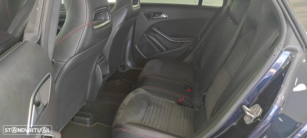 Mercedes-Benz CLA 180 d Shooting Brake AMG Line - 7