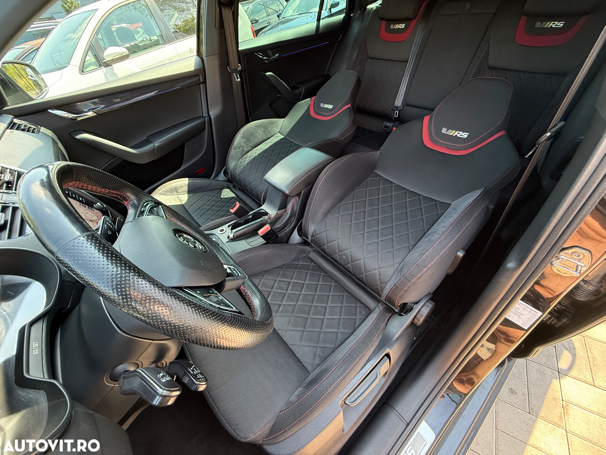 Skoda Octavia Combi Diesel 2.0 TDI DSG RS - 24